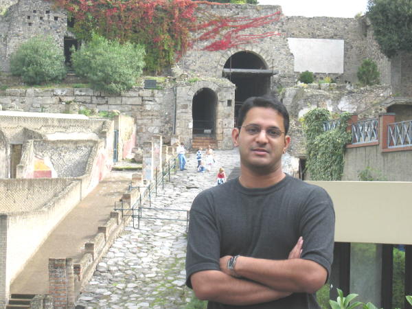 sachin_pompeii.jpg